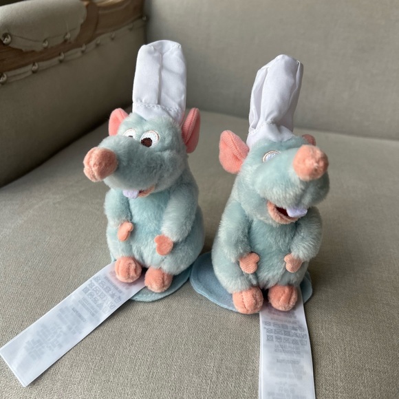 Disney Other - Set of two Disney Ratatouille cook 🐀 rats